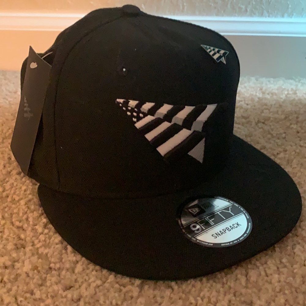 ROC NATION SNAP BACK WITH TAGS